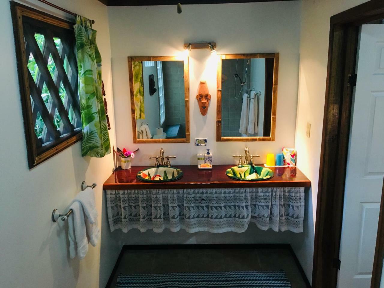 Coral Hill Bungalows 卡维塔 外观 照片